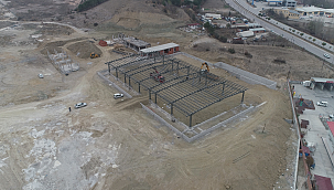 BOYABAT CANLI HAYVAN PAZARI İNŞAATI HIZLA YÜKSELİYOR