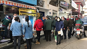 3 TON 100 KİLO HAMSİYİ POYRAZ ALİ İÇİN SATIŞA SUNDULAR!