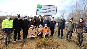 KADINLAR GÜNÜNE ÖZEL 40 FİDAN DİKİLDİ