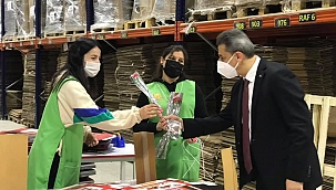 KADINLAR GÜNÜNÜ KUTLADILAR