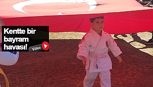 SİNOP'TA BAYRAMIN GURURU, SOKAKLARA YANSIDI!