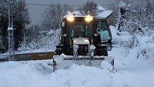Sinop'ta 23 köy yoluna kar engeli