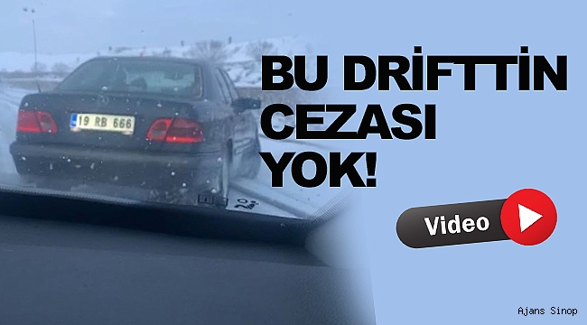 Sinop'ta araçların kar driftti kameralara yansıdı