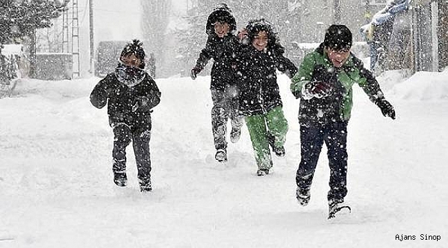 Sinop'ta tüm okullara 1 gün kar tatili