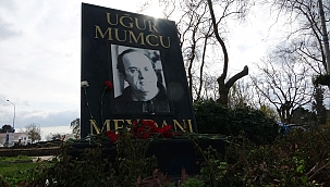 Uğur Mumcu, adının yaşatıldığı meydanda anıldı