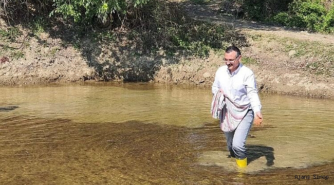 Kaymakam çizmeleri giydi, tarlada çeltik ekti