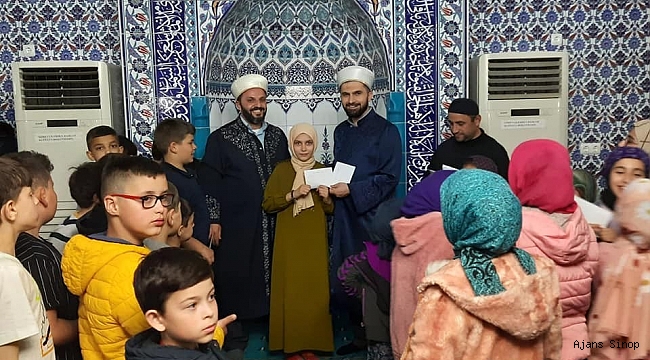 Sinop'ta öğrenciler 'ibadette' yarıştı