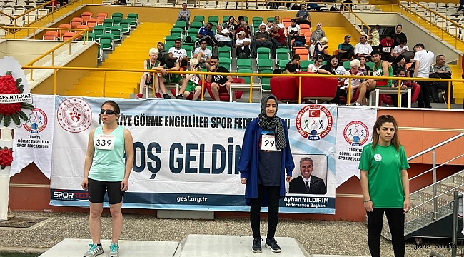 Sinoplu sporcu atletizm şampiyonasında iki madalya aldı