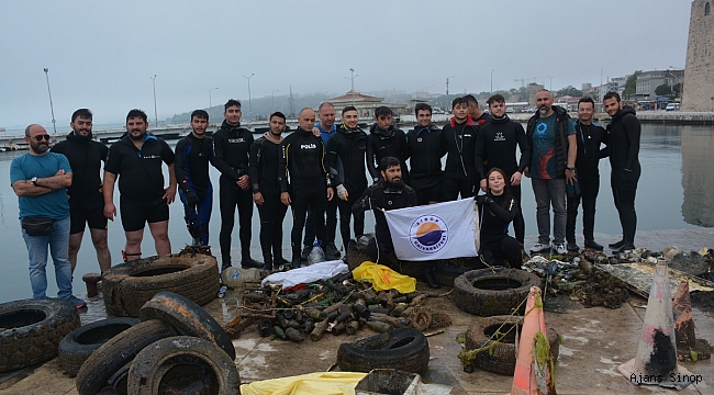 Sinop’ta denizden “çöplük” çıktı