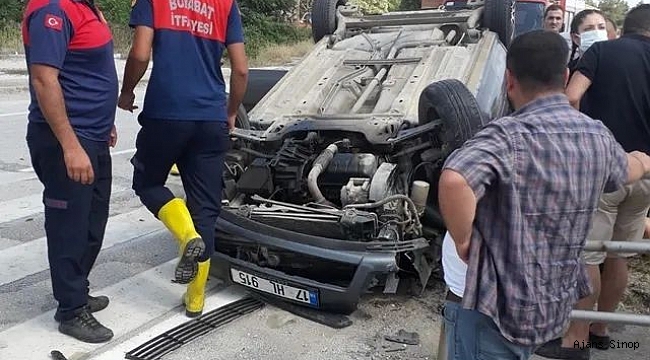 Sinop'ta ters dönen otomobildeki 2 kişi yaralandı