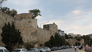 2 bin 500 yıllık kale surlarında restorasyon