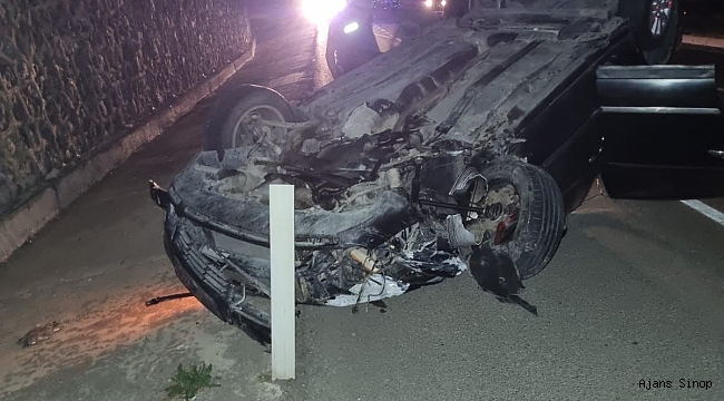 Sinop Samsun karayolunda iki aracın karıştığı trafik kazasında üç kişi yaralandı.