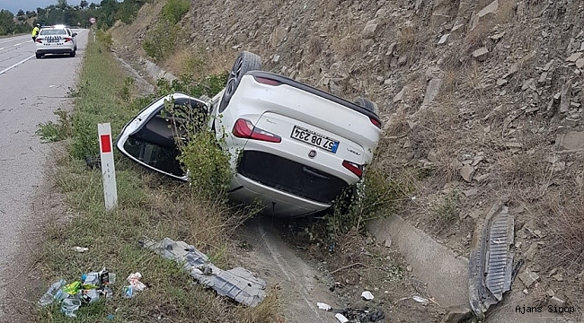 Sinop'ta otomobil su sanalına devrildi: 5 yaralı