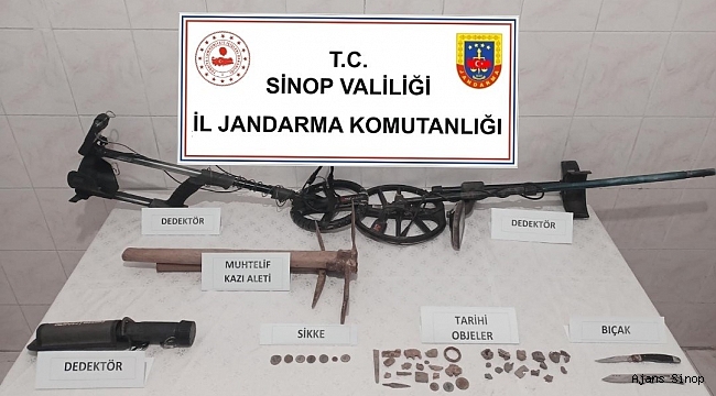 Sinop'ta kaçak kazı yapan 3 kişi suçüstü yakalandı