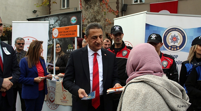 Sinop'ta kadına yönelik şiddete dikkat çekmek için stant açıldı