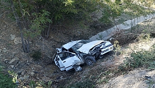 Sinop'ta otomobil ile odun yüklü traktör çarpıştı: 5 yaralı