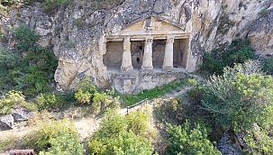 Sinop'un saklı tarihi mekanı: Boyabat Kaya Mezarları
