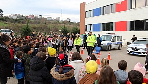Sinop'ta çocuklara polislik mesleği tanıtılıyor