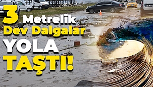 Sinop'ta 3 metrelik dev dalgalar yola taştı