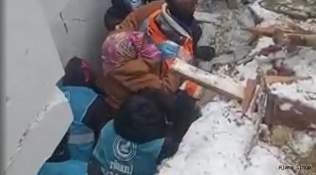 Sinop'tan afet bölgesine giden ekip Malatya'da can kurtardı