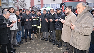 Türkeli'den 1 tır, 2 kamyon ve 9 arama kurtarma ekibi dualarla yola çıktı