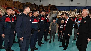 VALİ KARAÖMEROĞLU YARDIMLARI DEĞERLENDİRDİ