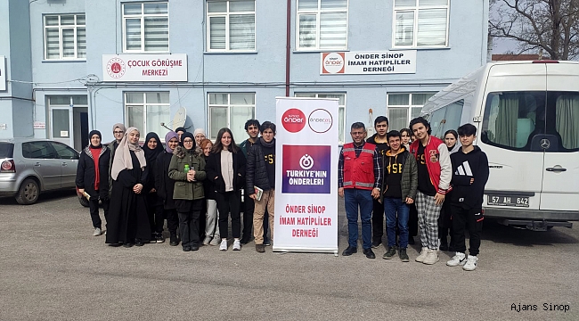 Türkiye'nin önderleri kitap analizinde bir araya geldiler