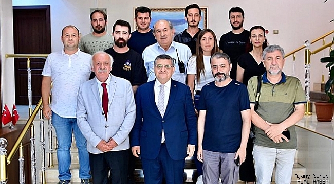 SİNOPLU GAZETECİLERDEN, VALİ DR. ÖZARSLAN'A ZİYARET