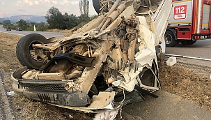 Sinop'ta traktör ile kamyonet çarpıştı: 1 ölü, 2 yaralı