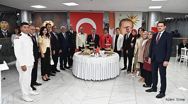 SİNOP'TA ZAFER BAYRAMI RESEPSİYONU DÜZENLENDİ!