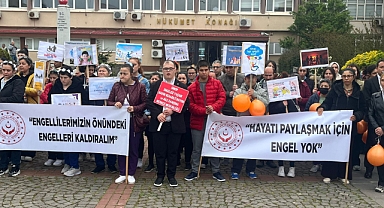 Sinop’ta Engelliler Haftası İçin Çelenk Töreni Düzenlendi