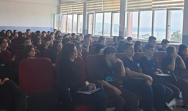 Sinop'ta liselilere şiddetle mücadele anlatıldı