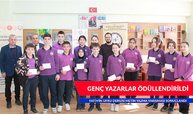 GENÇ YAZARLAR ÖDÜLLENDİRİLDİ