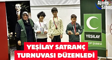 YEŞİLAY SATRANÇ TURNUVASI DÜZENLEDİ
