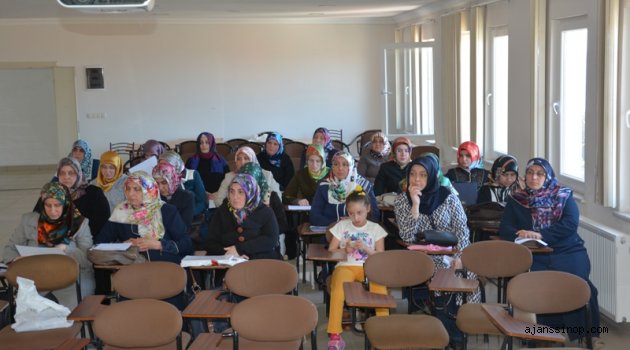 Sinop'ta Kur'an Kursu Öğreticileri İle Toplantı Yapıldı