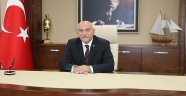 VALİ HASAN İPEK’ TEN ÖĞRETMENLER GÜNÜ MESAJI