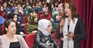 Sinop'ta "Kimliğim, Savunmalarım, Ailem" konferansı düzenlendi
